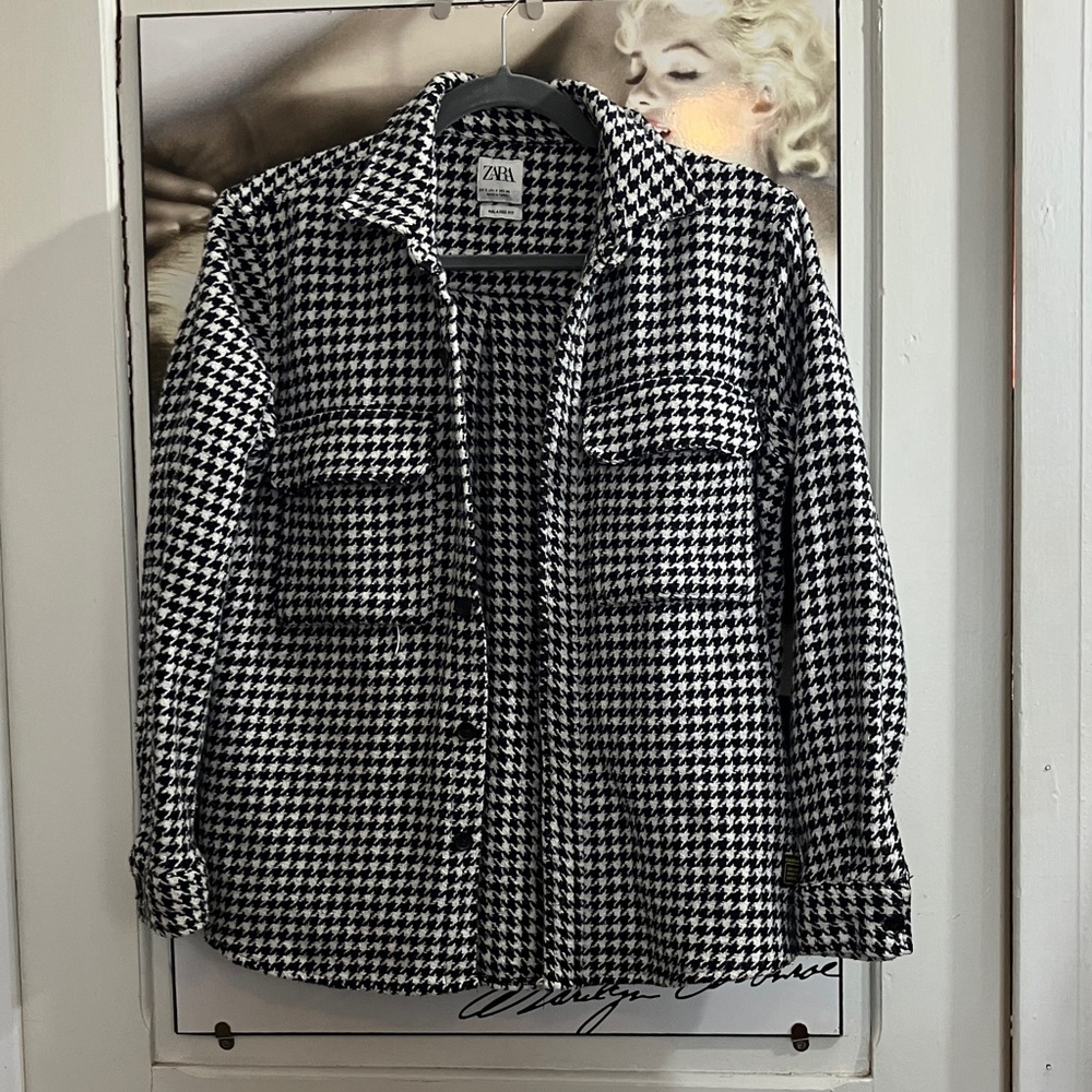 2/35$ Zara Women's Black and White Houndstooth Shacket size small